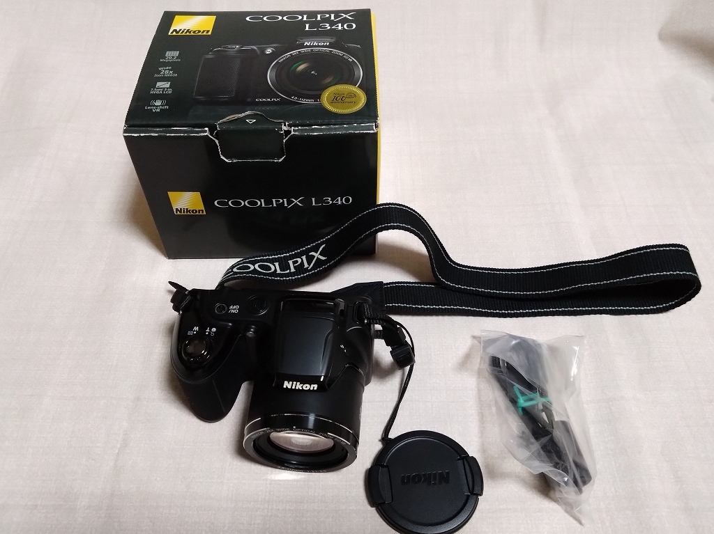 FUJIFILM FINEPIX F600EXR 本体と付属品 □□□ FinePix F600EXR 付属品あり（65）□□□ 富士フイルム 【公式
