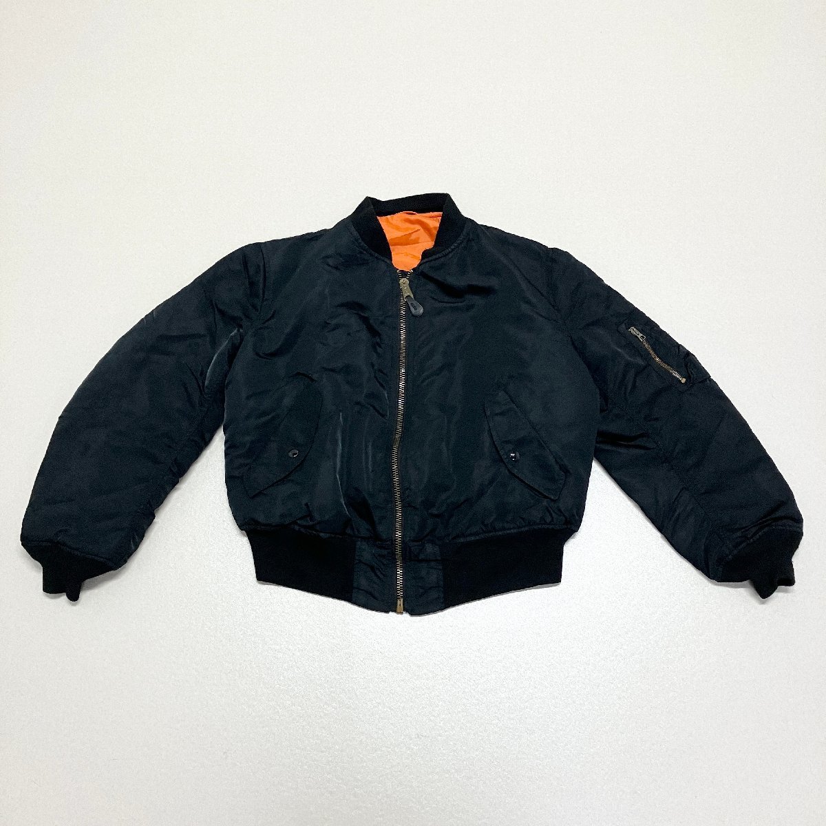 ●ALPHA INDUSTRIES アルファインダストリーズ フライトジャケット MA-1 アウター MIL-J-82790J USA製 ブラック サイズL メンズ 0.85㎏●