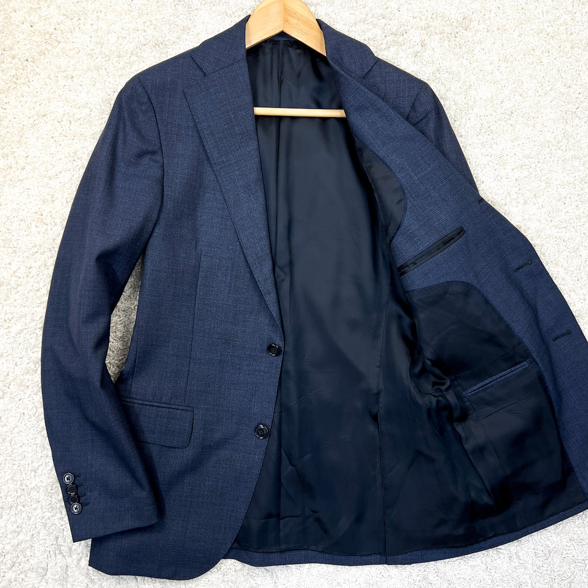美品【LARDINI】ハイエンドな着こなし◎ブートニエール付 ウール100 