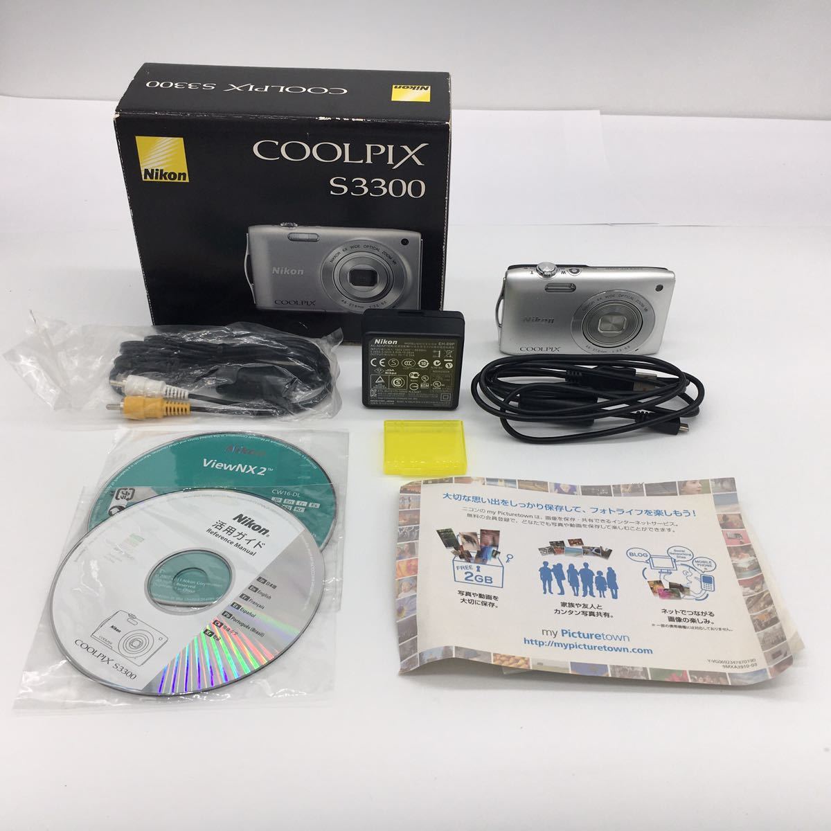 送料無料，爆買い Nikon ニコン COOLPIX S3300 シルバー コンパクト デジタルカメラ レンズ NIKKOR 6&times; 4.6-27.6mm 1:3.5-6.5 充電器付属(ニコン)｜売買されたオークション情報、yahooの商品情報をアーカイブ公開 - オーク ニコン