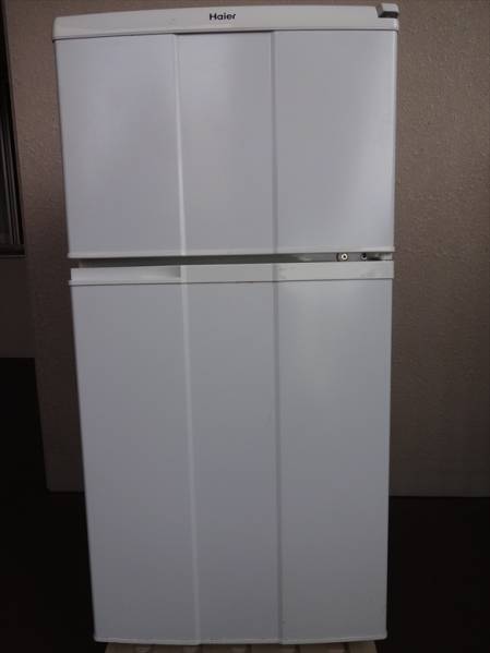 ☆大阪市手渡し可能☆2011年製 98L 2ドア冷蔵庫 Haier JR-N100C 2ドア
