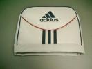 送料込み　未使用アディダス　合皮素材　白紺赤　アイアンカバー