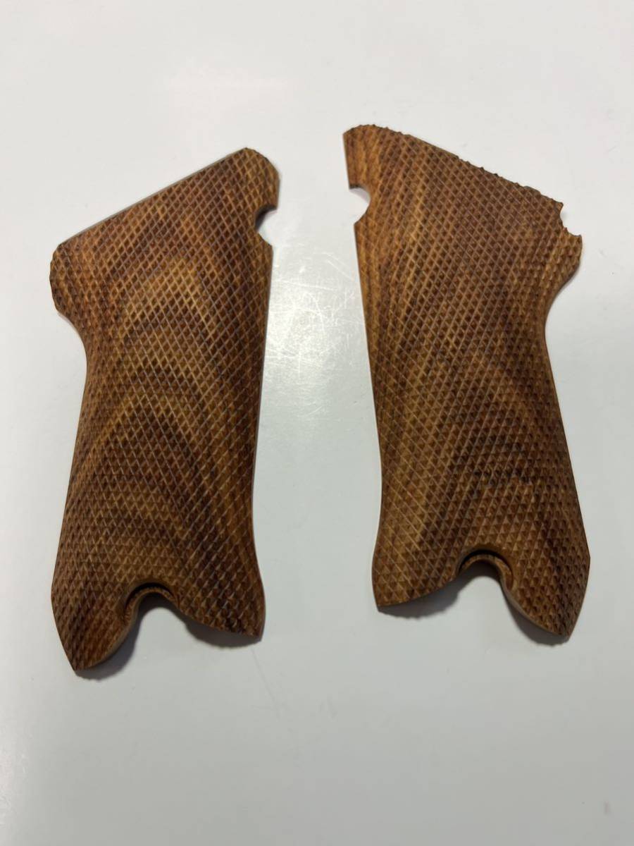 タナカ用 ルガーP08用天然木製グリップ