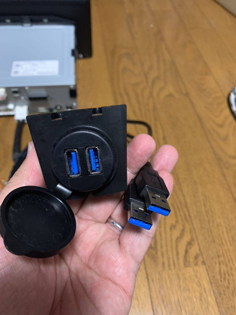 ダイハツ 純正9インチディスプレイオーディオ 86180-B2A50 USB、24p