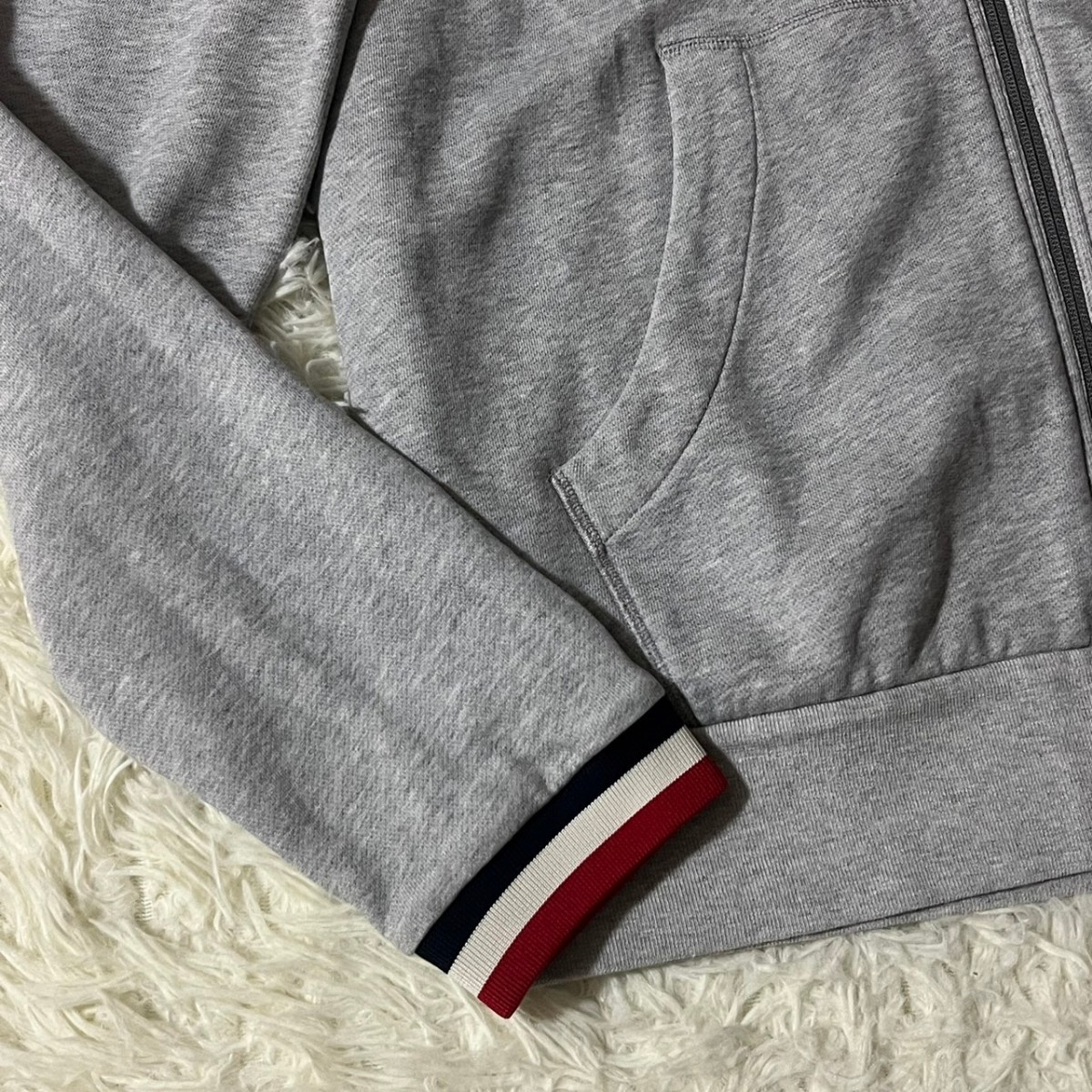 極美品/XLサイズ○モンクレールMONCLER ジップアップパーカー