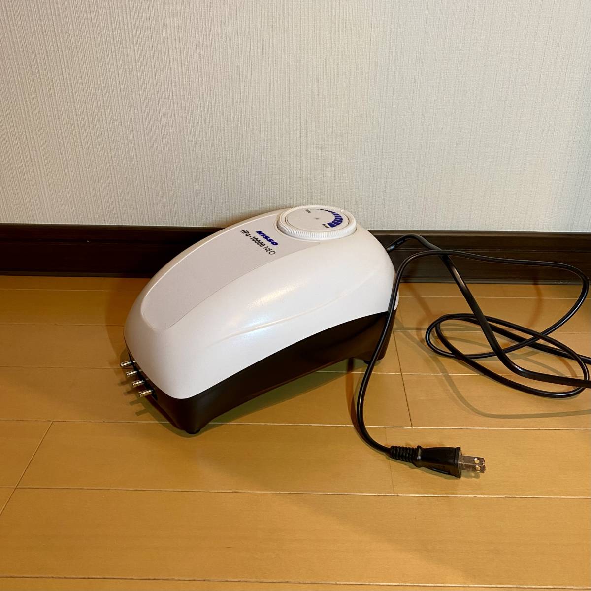 ニッソー エアーポンプ HP α-10000 NEO 4連　エアポンプ