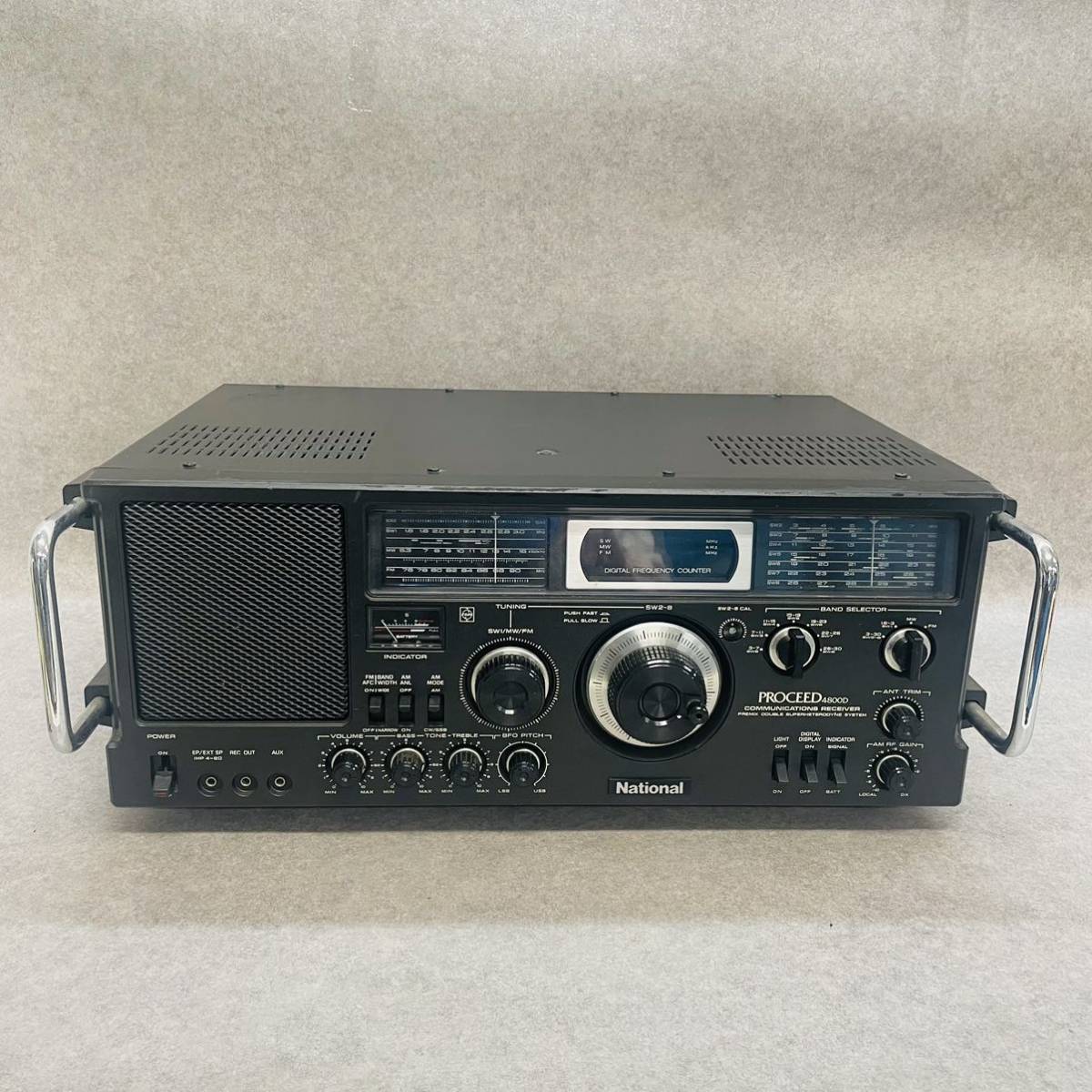 美品整備済動作品 ナショナル RF-4900 (RJX-4800Dの海外モデル) ナショナルRJX-4800Dの海外モデル RF－4900 10バンド ラジオ 美品作動