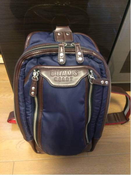 【美品】BEAMS ビームス ボディバッグ ネイビー