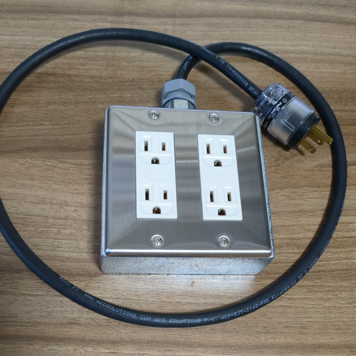 【中古】新型重鉄タップ　4個口　1m 電源タップ　プロケーブル