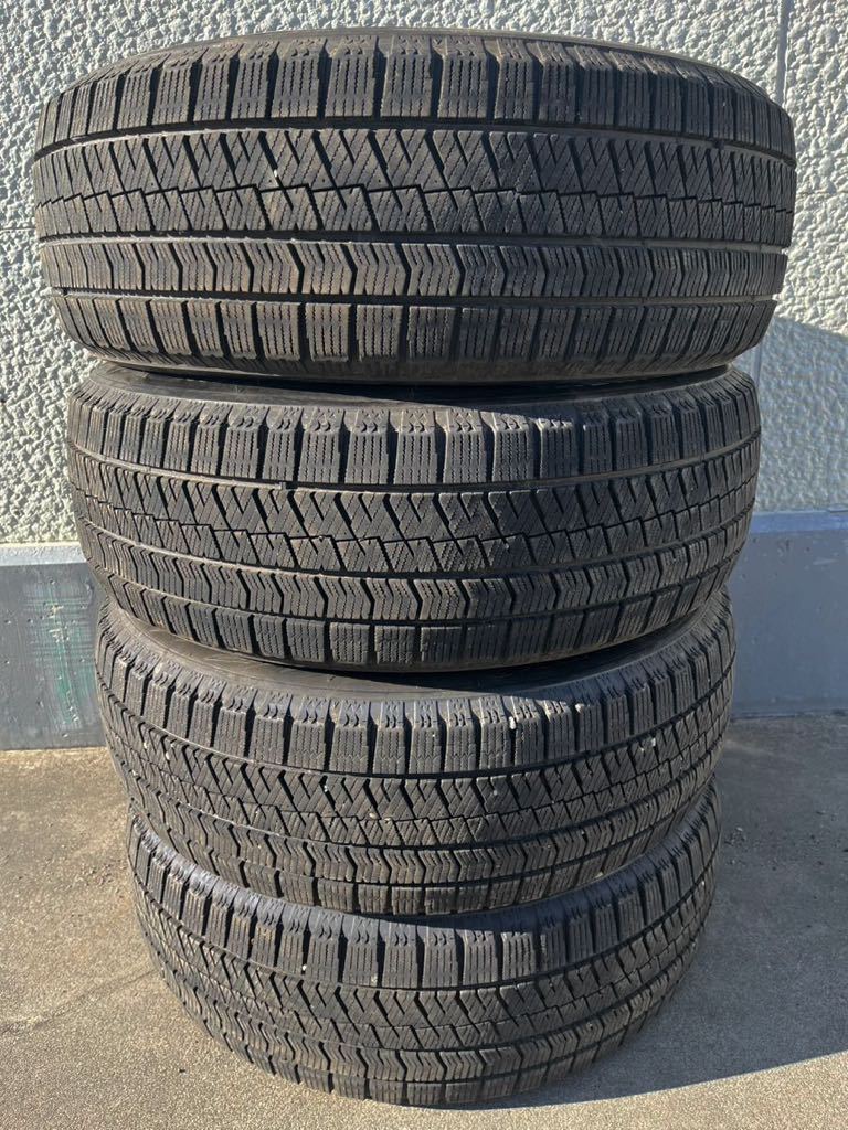 BS スタッドレスVRX2 215/60R17 バリ溝！_1