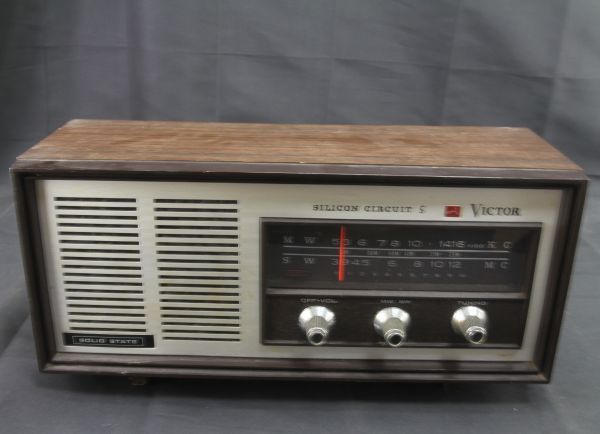 ビクターAM/短波 2バンドホームラジオ ５H-258 電源投入は確認 現状にて 検索→昭和レトロ 当時物 BCL スカイセンサー クーガー 真空管_1