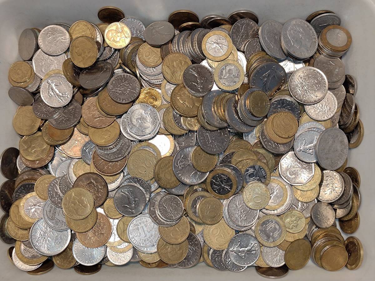 フランス　フラン　　約3.8kg 硬貨　まとめ 1円スタート】フランス フラン硬貨他 おまとめ 約3.6㎏ フランス 貨幣