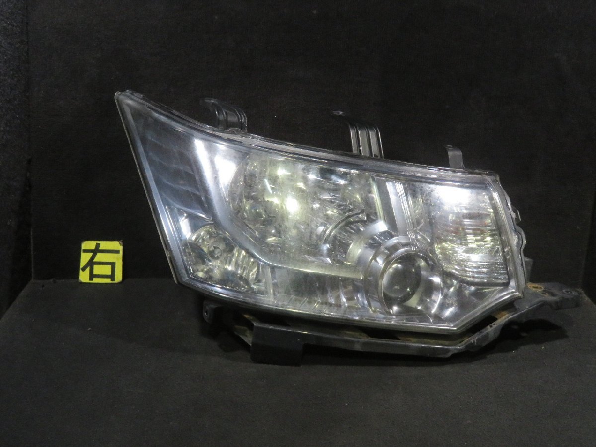 即決】☆送料込☆ デリカ D5 G DBA-CV5W 純正 HID レベ付 ヘッド ランプ