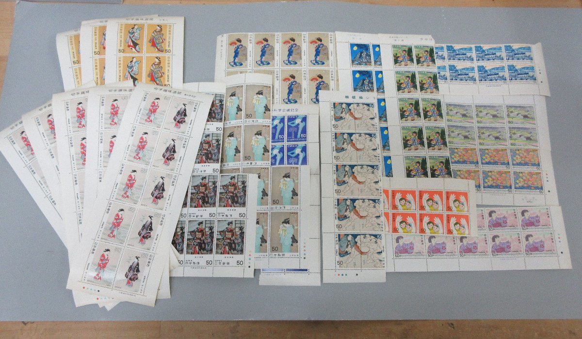 切手 未使用 切手趣味週間 日本の歌シリーズ 等 50円×10枚×20シート