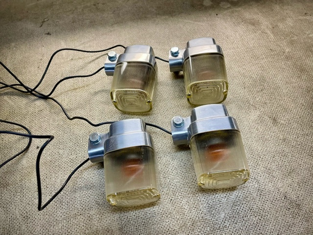 希少・JMC・城東・角型ウインカー4個(Z400GP・CB350F・旧400F・ホーク・CB250T・Z500B・Z550FX・Z400FX