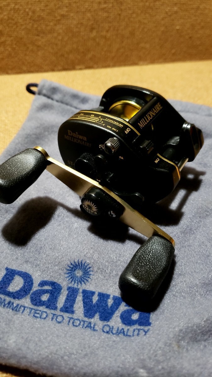 Daiwa MILLIONAIRE st-10AC8ハイスピード ベイトリール 極上】ダイワ ミリオネア ST-10AC HI-SPEED ベイトリール 右巻き Daiwa