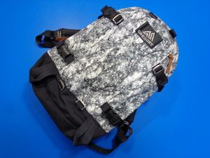 13257■GREGORY ALLDAY グレゴリー オールデイ リュック 白 黒 デイアンドハーフ デイパ