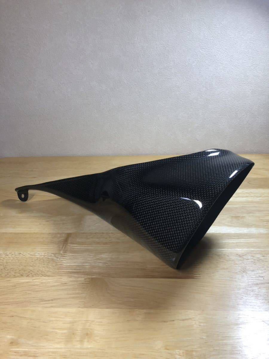 ★XB系ビューエル 前期用 右カーボンエアダクト中古美品! ダズムーブメント製 エンジンの冷却にも効果絶大!