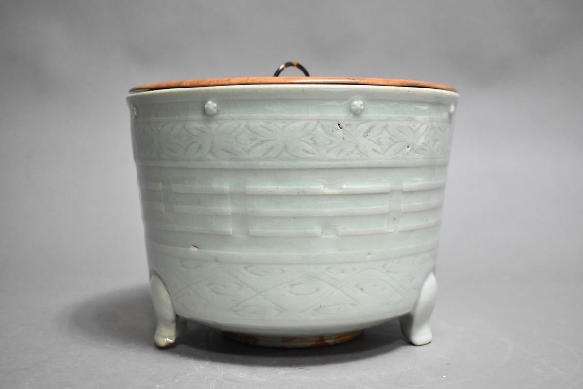 CC688 唐物 【宋代】 白磁 茶碗／箱付 時代の古カンニューあり！ h
