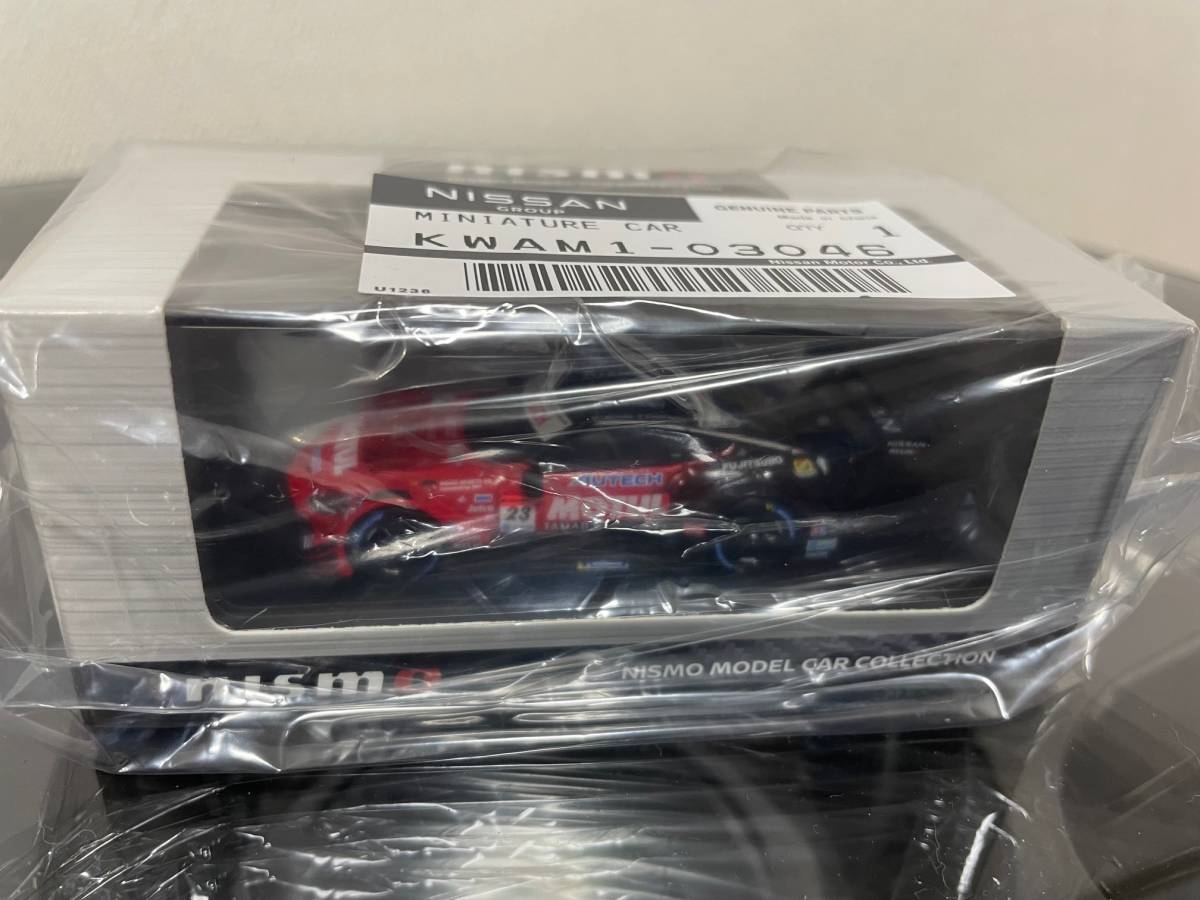 NISMO FESTIVAL限定 京商製 #23 MOTUL AUTECH Z (2022) 1/64サイズ