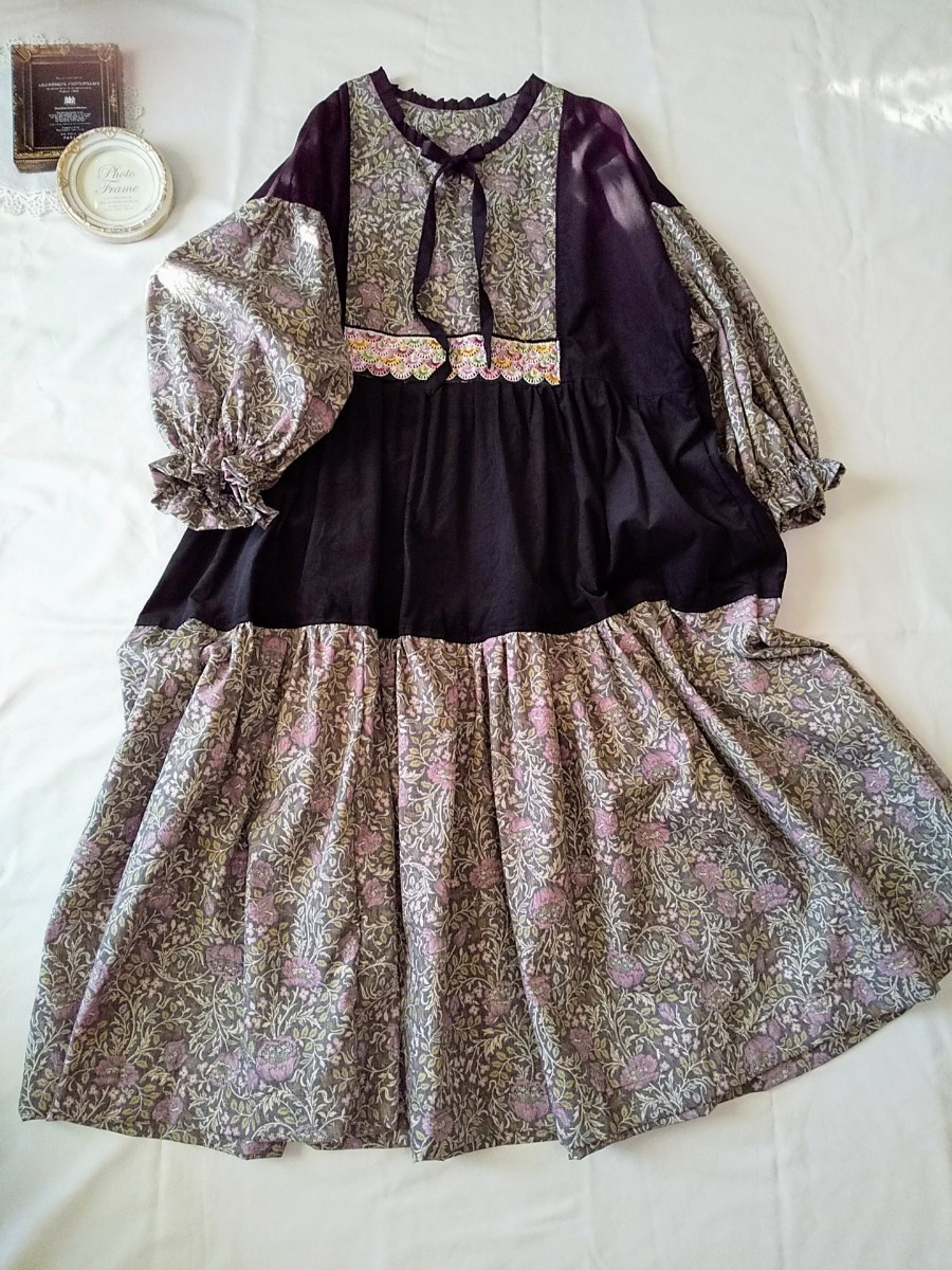 …ハンドメイド…綿麻花柄とシャツコールのワンピ♪黒