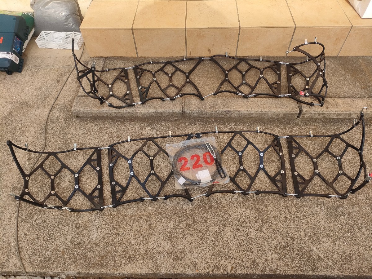 FEC スノーメッシュ　NV350 キャラバン 非金属タイヤチェーン　NAB13　195/80R15