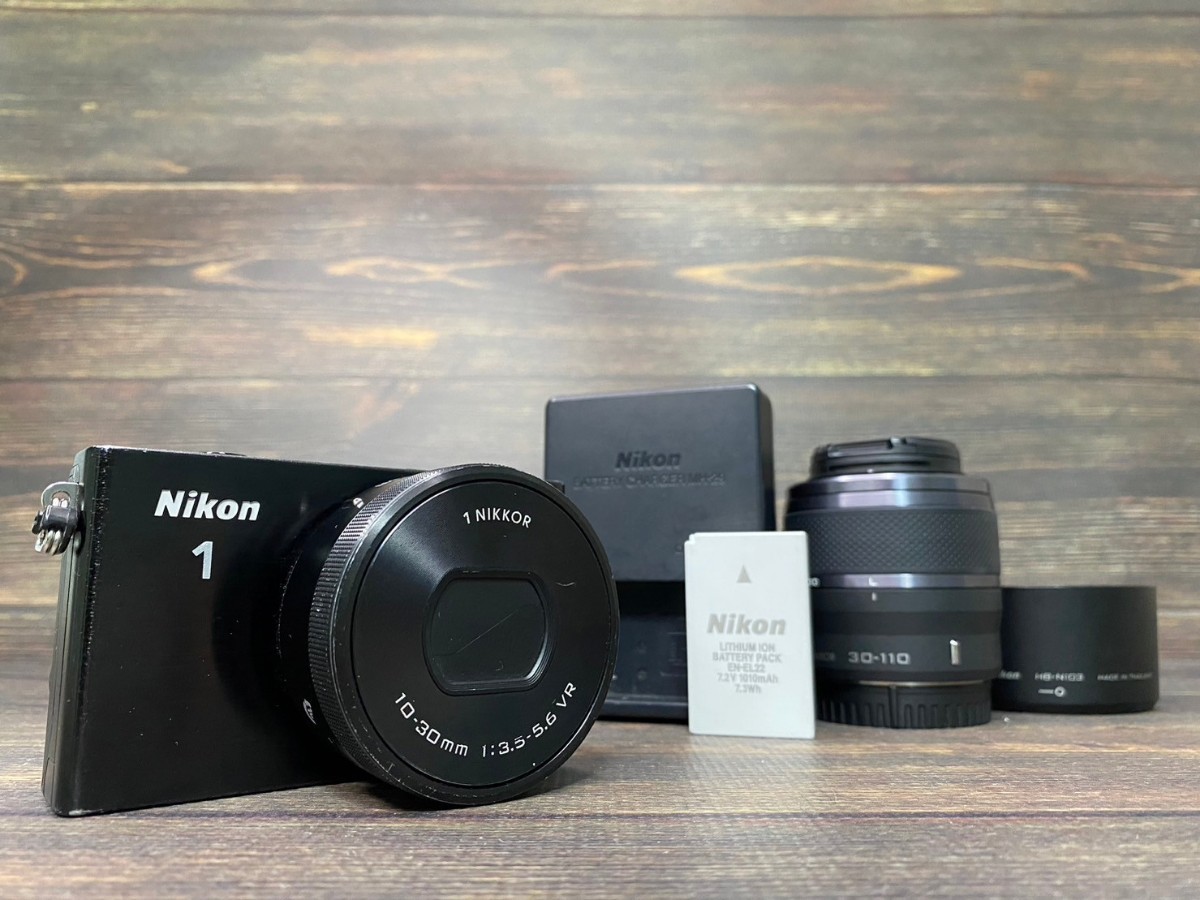 Nikon ニコン 1 J4 ダブルレンズキット ミラーレス一眼カメラ #B44
