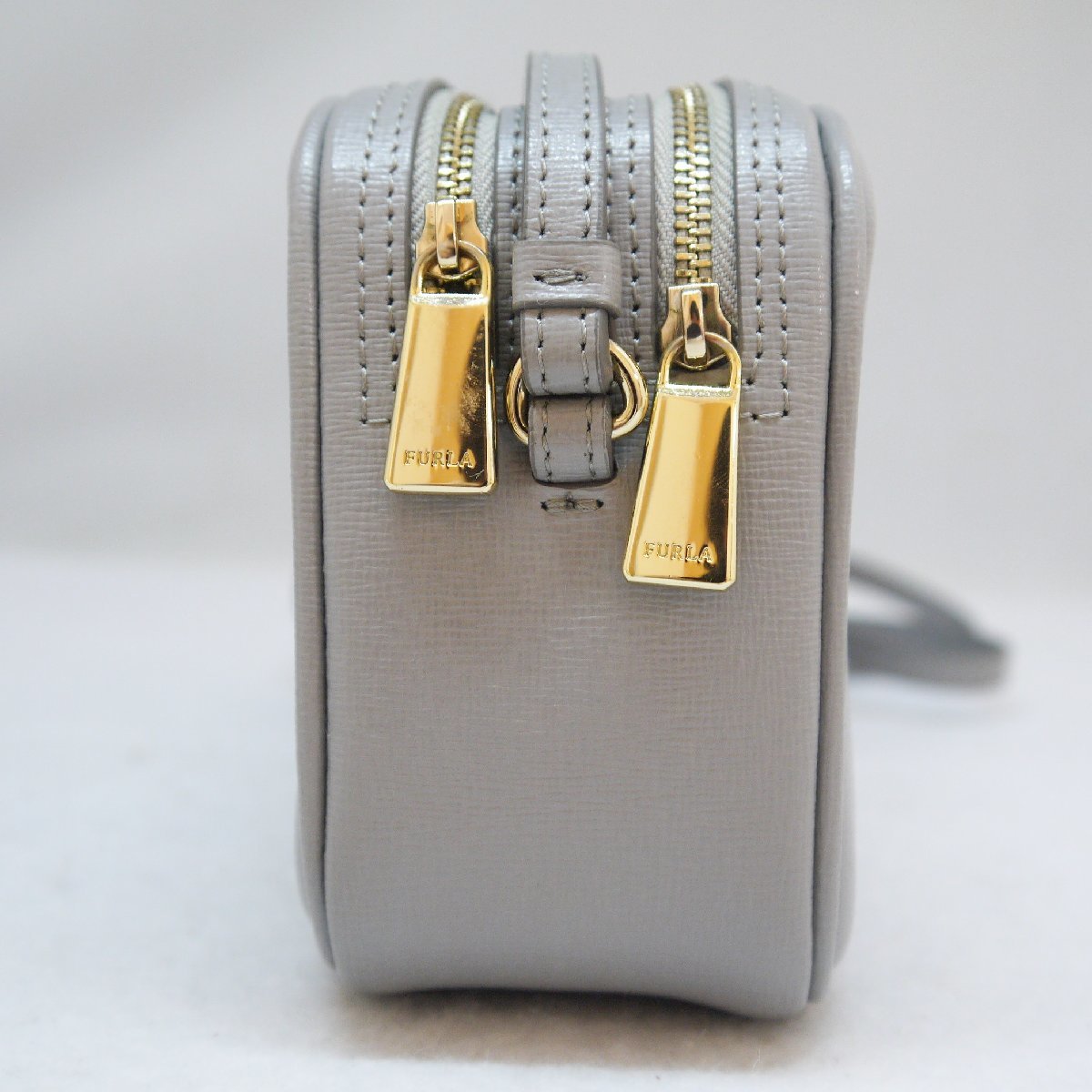 USED品・保管品 FURLA フルラ EK27LIL ポシェットリリー ショルダー 