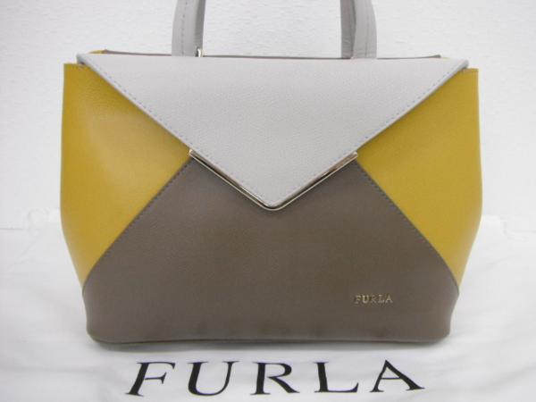 未使用品　フルラ　2WAY　ショルダー付き　ハンドバッグ　レザー