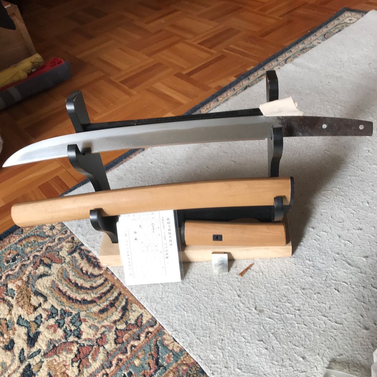 おおきな直ぐ刃です、のたれ２〜３ある見たいです、脇差みたいです、杢目あり丈夫なものです錆、刃こぼれなし研ぎたしです、美しいです_1