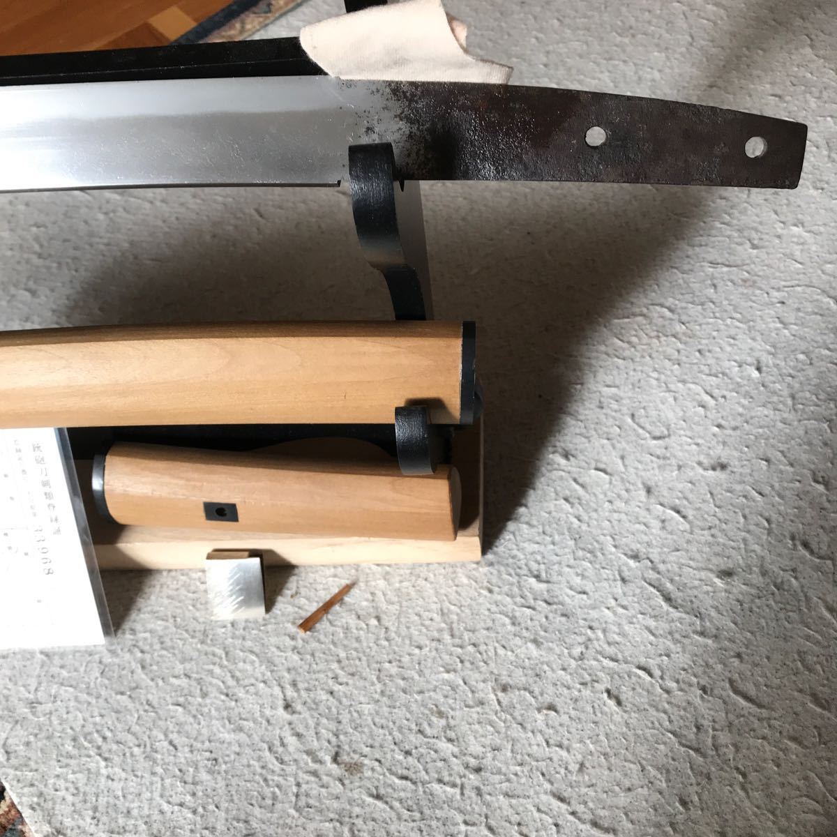 おおきな直ぐ刃です、のたれ２〜３ある見たいです、脇差みたいです、杢目あり丈夫なものです錆、刃こぼれなし研ぎたしです、美しいです_4