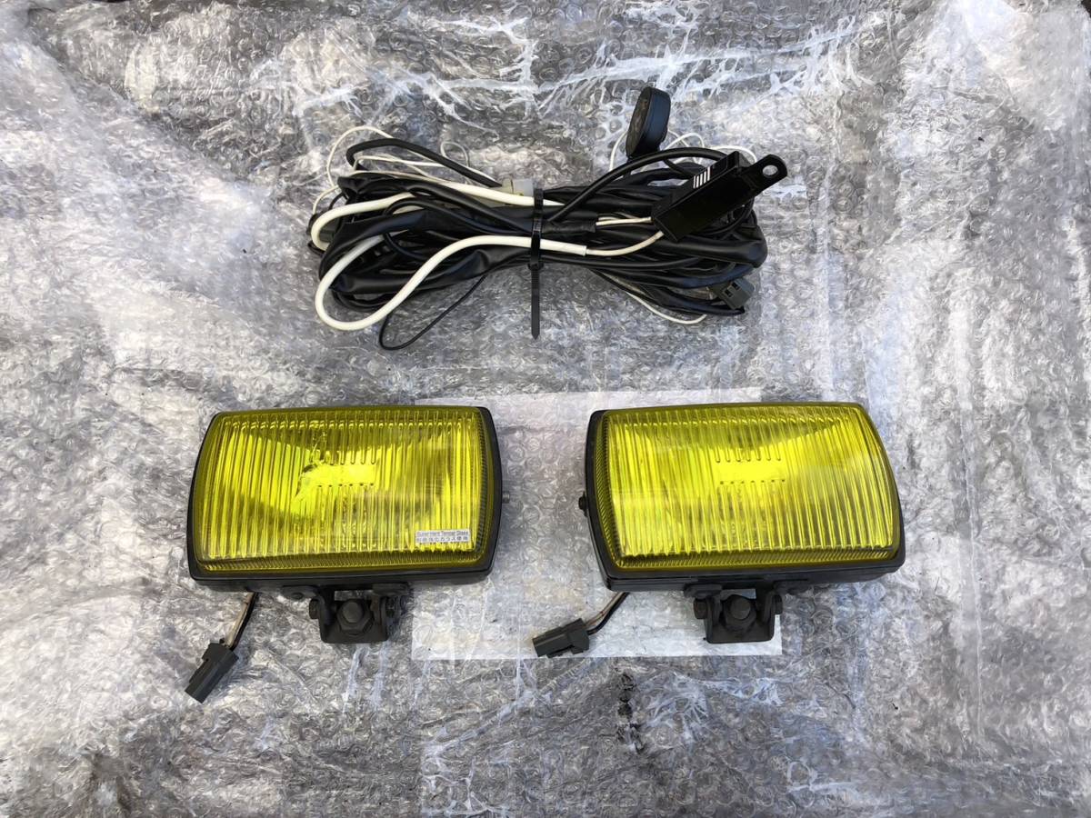 中古品 当時物 PIAA 角型 フォグランプ ピア 旧車 イエローレンズ