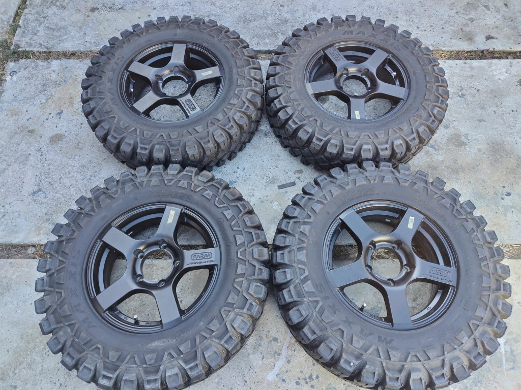 ジムニーJA11で使用 モーターファーム アルミホイール＆タイヤセット J  