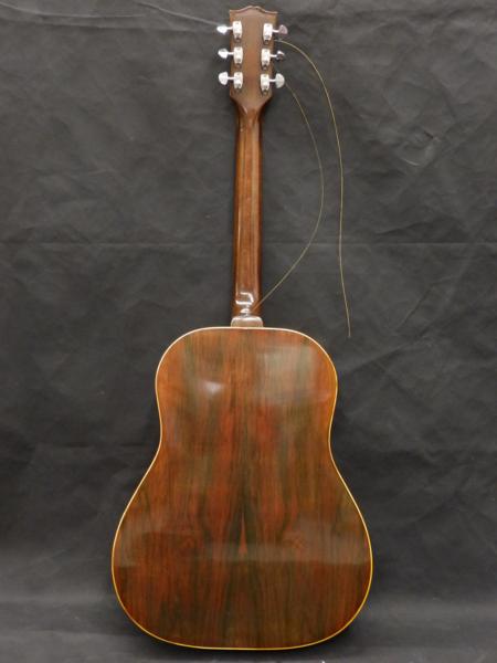 アコースティックギター チャキ ライブで使用しているアコギChaki W-3