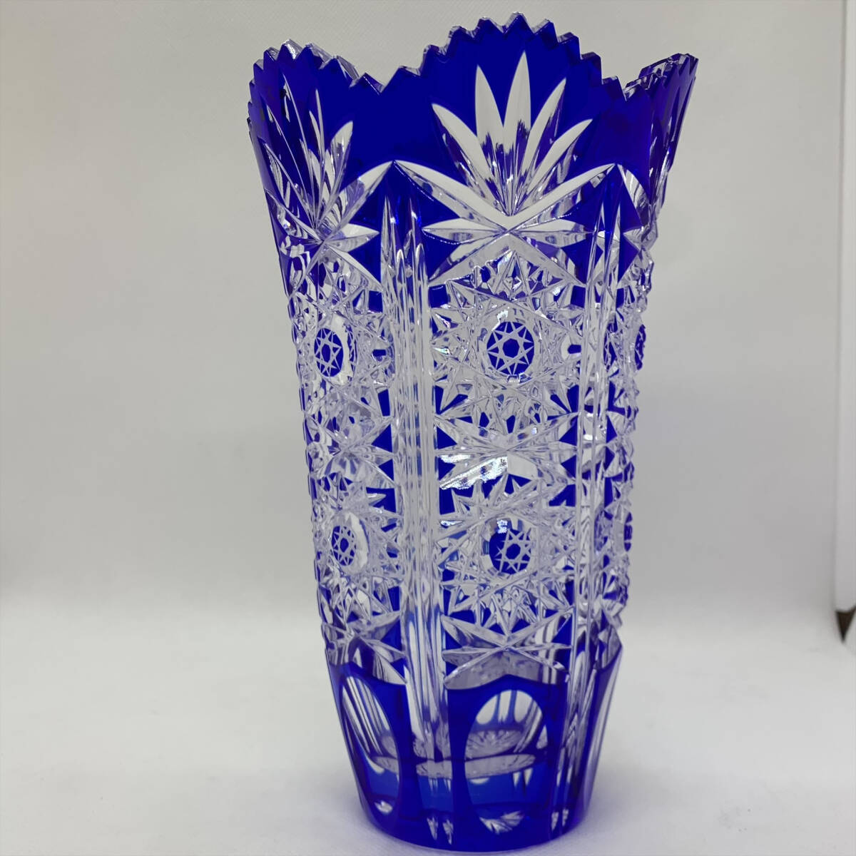 9934 カメイガラス 花瓶 青色 切子 KAMAY GALLERY crystal Chevalier
