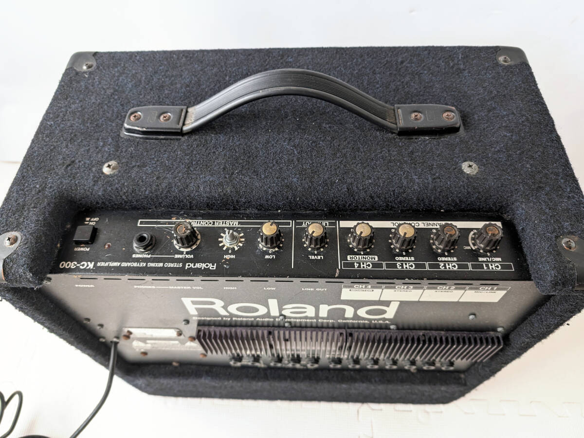 Roland ローランド KC-300 キーボードアンプ 現状 ジャンク 通電 音響