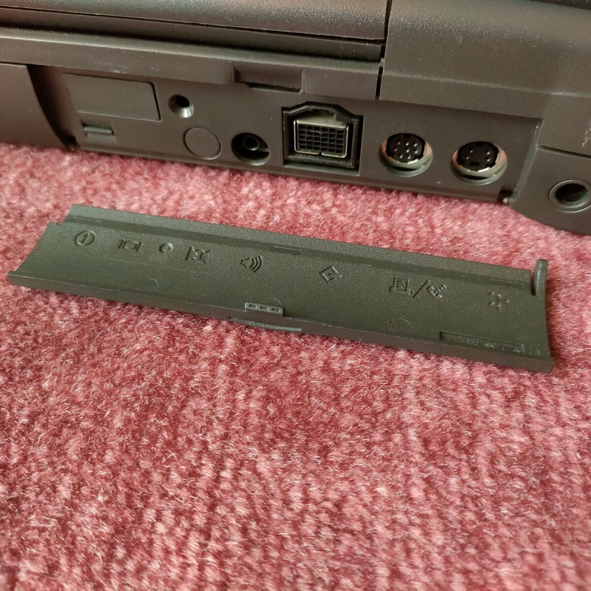 Apple PowerBook 190cs / M3047/33MHz 40MB 512MB MacOS8.0(英語) [詳細未確認] 起動OK /Old Mac /ACアダプター付属_9