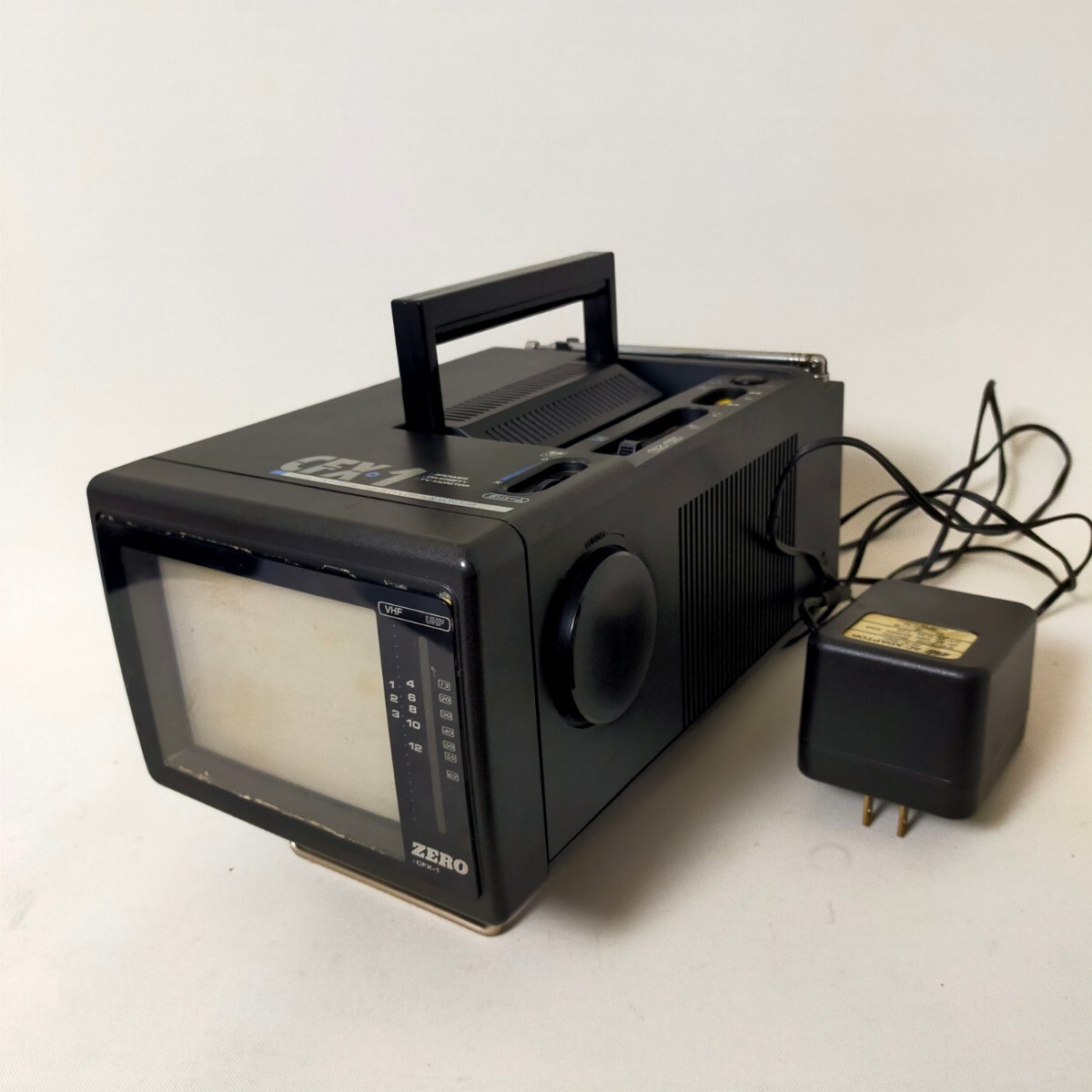 通電のみ確認 ZERO CFX-1 ドウシシャ ポータブルカラーテレビ ジャンク