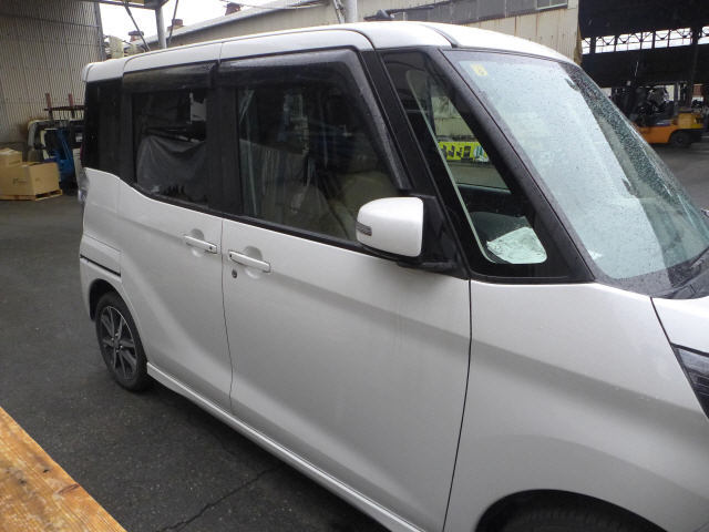 デイズルークス DBA-B21A F フロント 右 ドア 右前 80100-6A00M 白パール W13 後期 ハイウェイスターX 1kurudepa デイズルークス DBA-B21A B21A W13(SLN) 右ドアASSY 左フロント