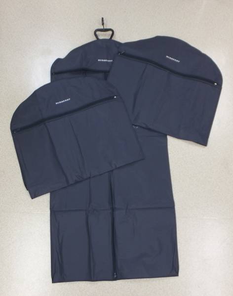 BURBERRY バーバリー　洋服　スーツ　衣装　収納 カバー 3枚_1