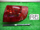 アウディ．Ａ６ 4FBATA 右テールランプ