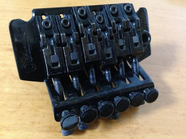 CHARVEL ディンキー タケウチ製フロイドローズ P-90タイプ/アルニコv