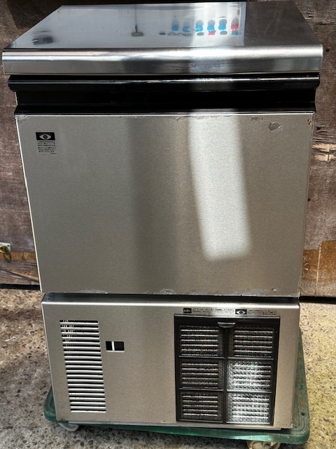 ホシザキ製氷機_1