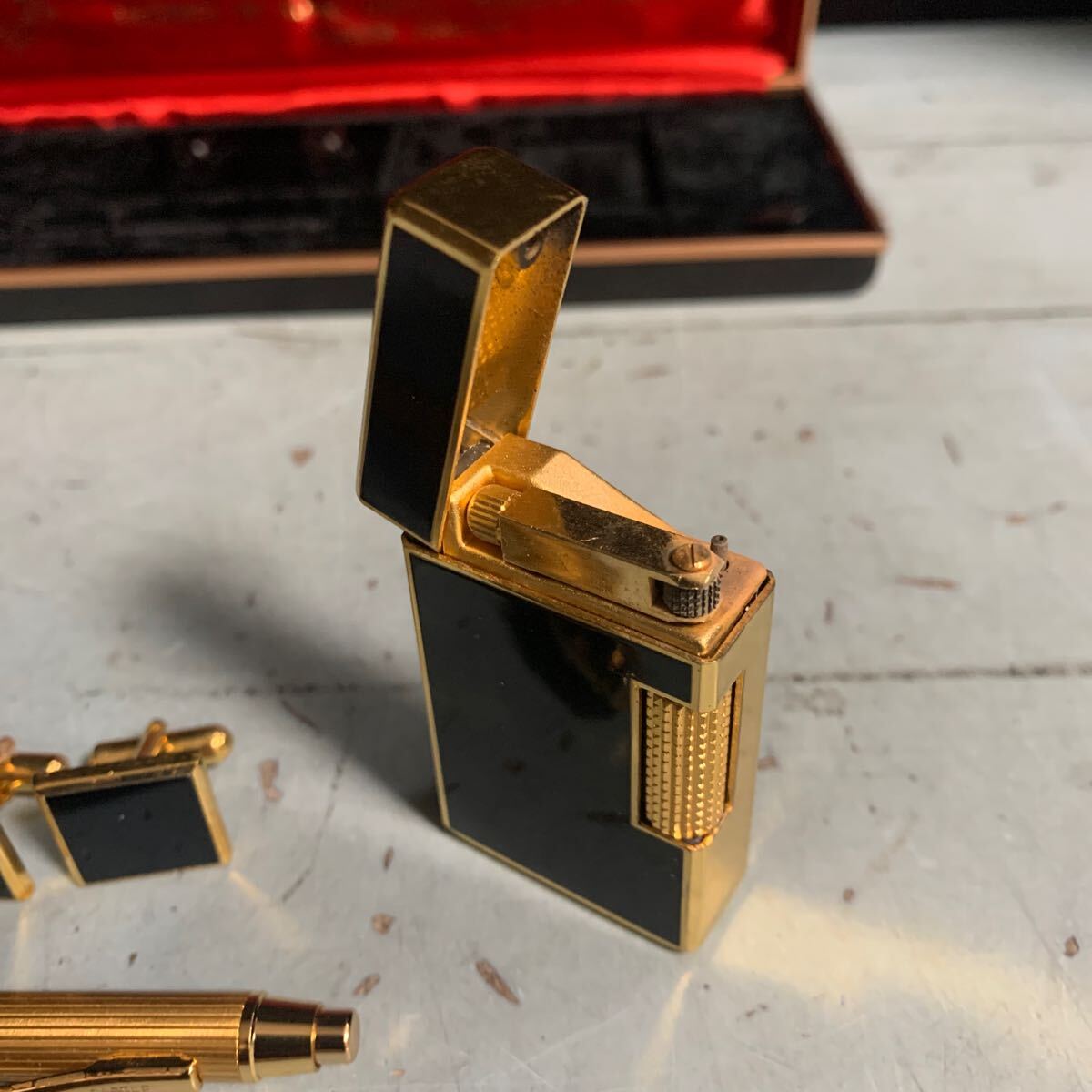 Royal Castle/ロイヤルキャッスル/カフス/タイピン/ウォレットチェーン/ボールペン/ライター/ケース付き ゴールドカラー 紳士セット(A-236)_7