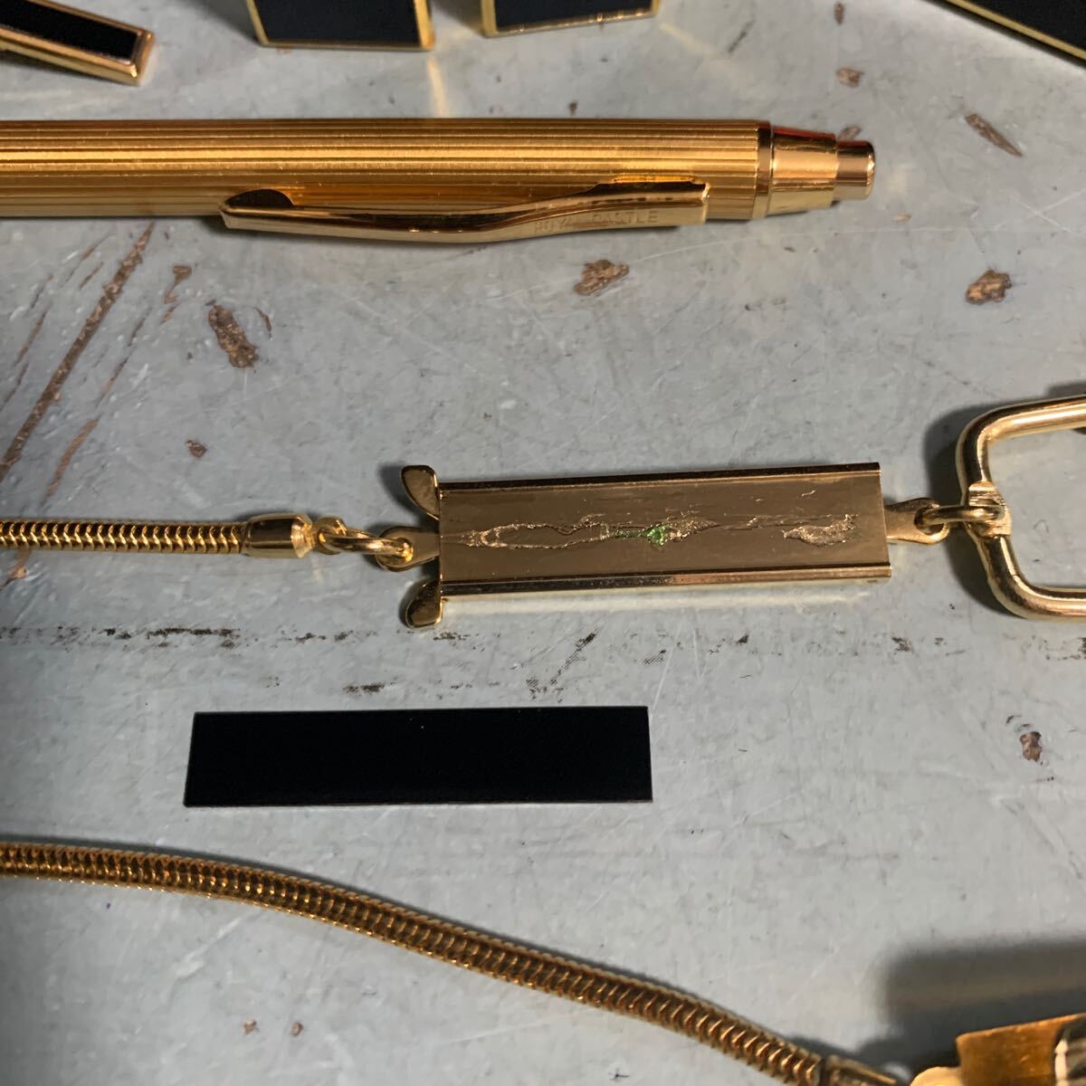 Royal Castle/ロイヤルキャッスル/カフス/タイピン/ウォレットチェーン/ボールペン/ライター/ケース付き ゴールドカラー 紳士セット(A-236)_8