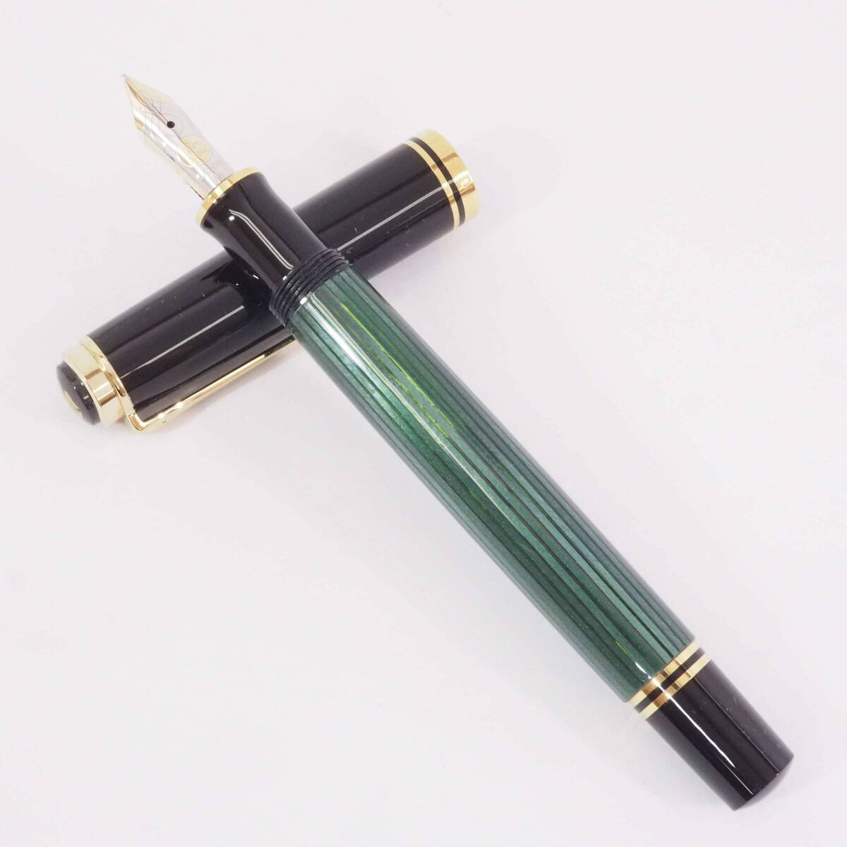 ペリカン M600 PELIKAN 14C 14金 M 中字 緑縞/グリーンストライプ×ブラック×ゴールド 万年筆+箱[Pa2064-GJ5_1
