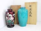 花瓶 七宝焼 - 佐藤七宝店謹製 四君子文 赤透四君子文 台座付 共箱入り