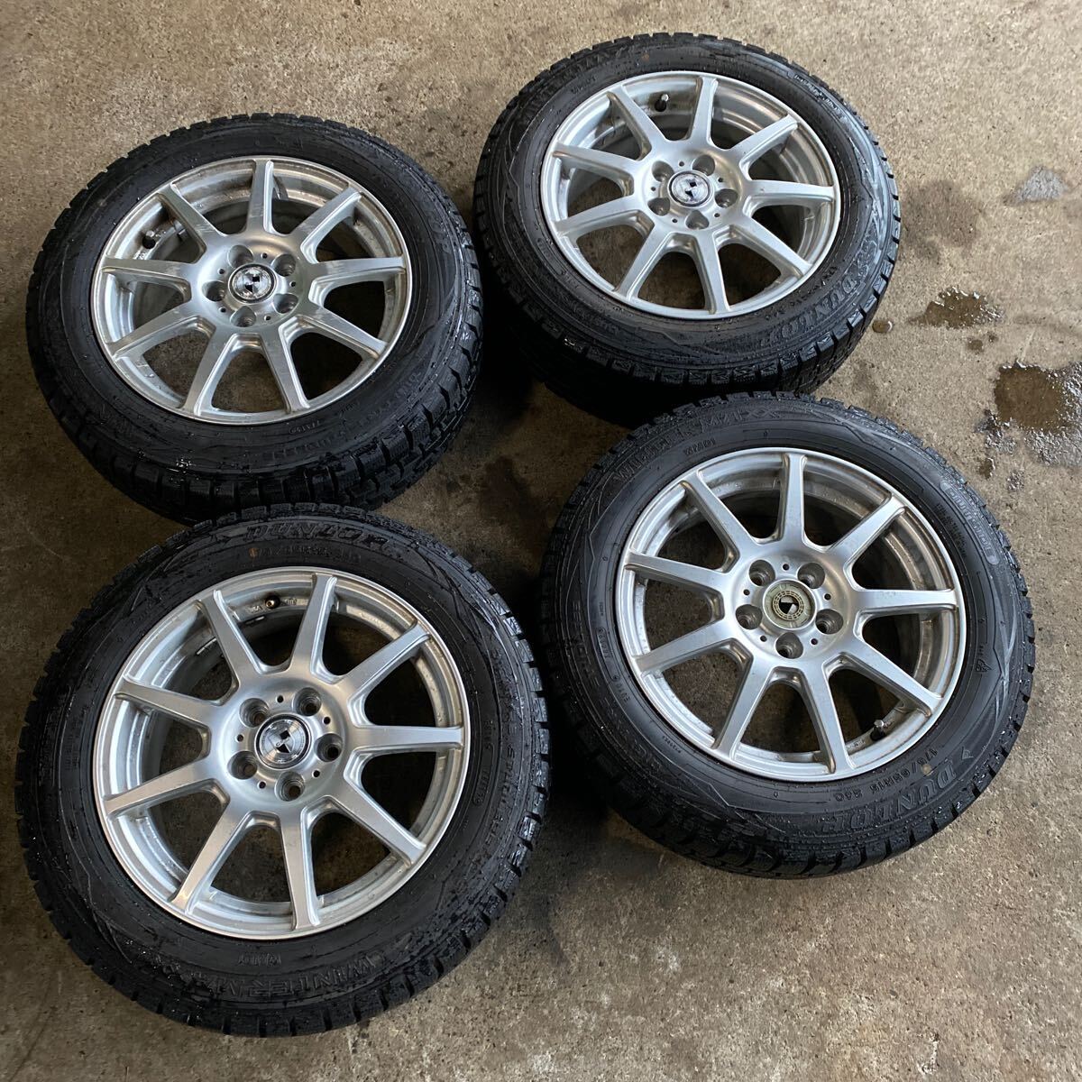 DUNLOP バリ溝スタッドレス175/65R15 6J +43 5H PCD100 170系シエンタ