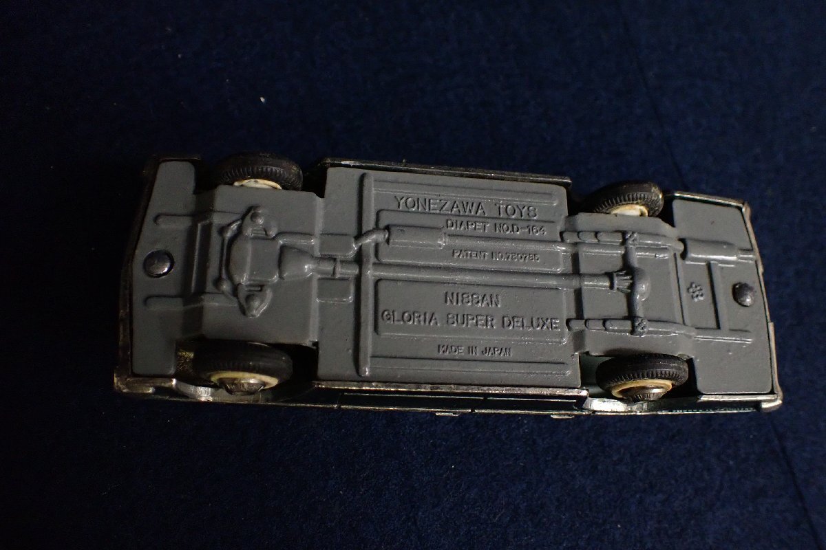 yonezawa toys diapet nissan gloria sl super luxe 1:40 213 Japan
