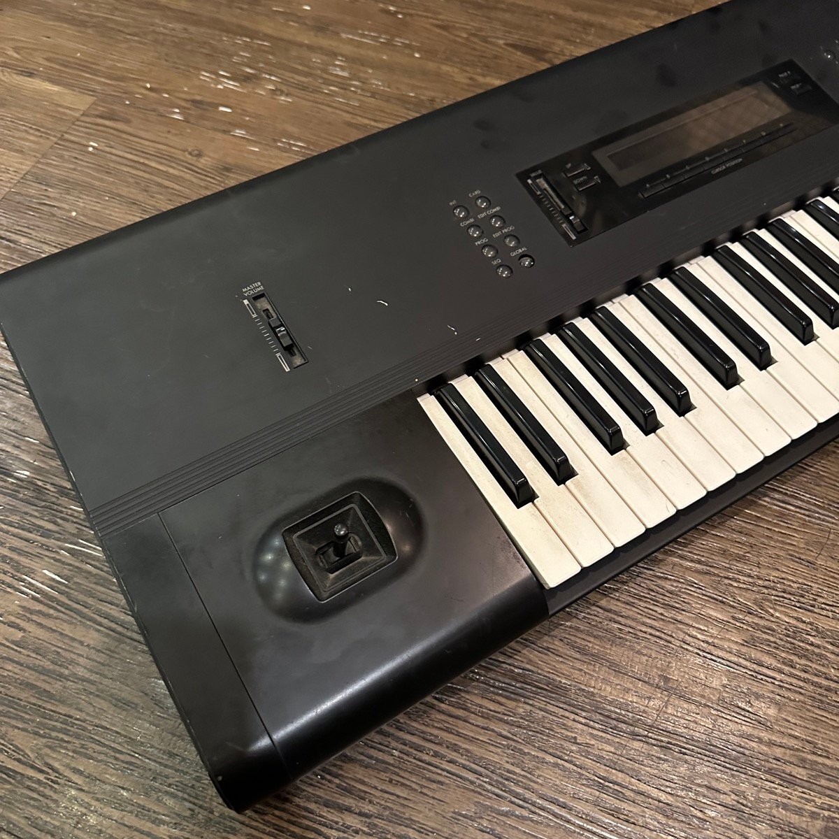 KORG M1 1980年代 PCM音源 61鍵盤シンセサイザー コルグ キーボード 現状渡し ジャンク -a708_2
